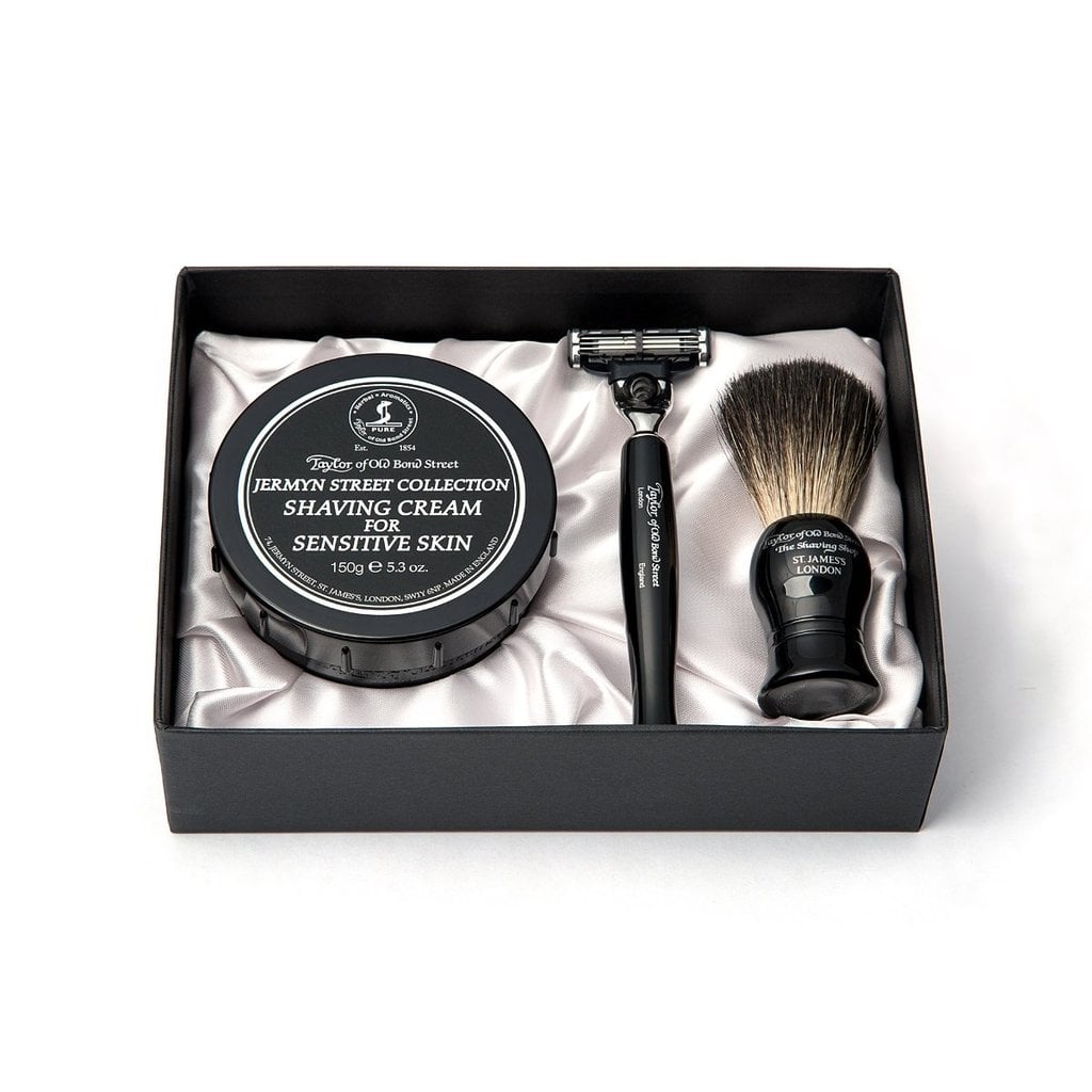 Taylor of Old Bond Street Giftbox scheerkwast, scheermes en scheercrème Jermyn street, derde productfoto